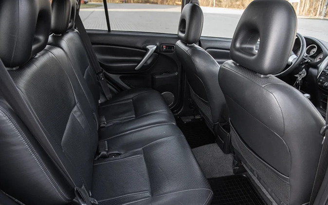 Toyota RAV4 cena 25900 przebieg: 244123, rok produkcji 2004 z Bieruń małe 352